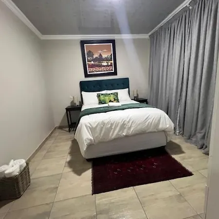 Tintswalo Elegant Apartments Giyani Exterior photo