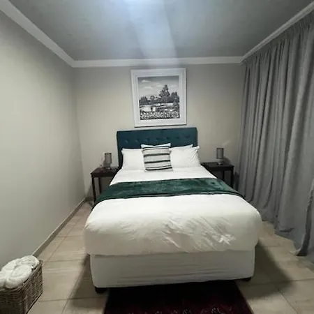 Tintswalo Elegant Apartments Giyani Exterior photo