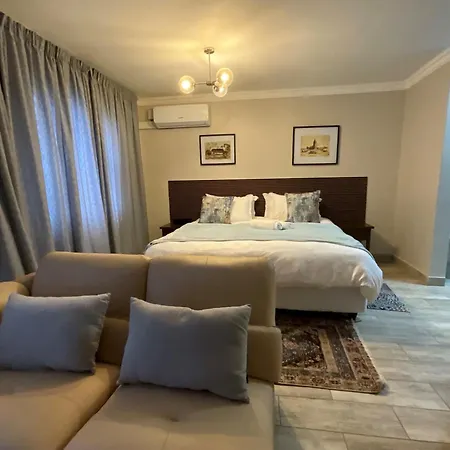 Tintswalo Elegant Apartments Giyani Exterior photo