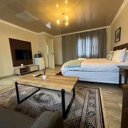 Tintswalo Elegant Apartments Giyani Exterior photo