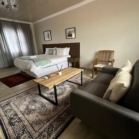 Tintswalo Elegant Apartments Giyani Exterior photo